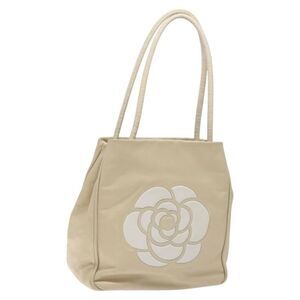 Pre Loved chanel Women Beige Tote Bags